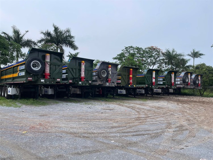 Bàn giao lô mooc ben CIMC cho Công Ty Hoàng Tiến